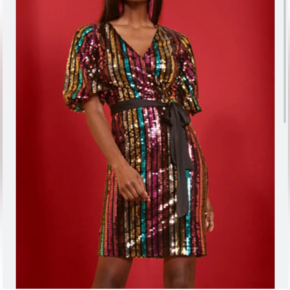 NWT New York & Company Rainbow Multicolor sequin dress Elbow Length Sleeves Sm